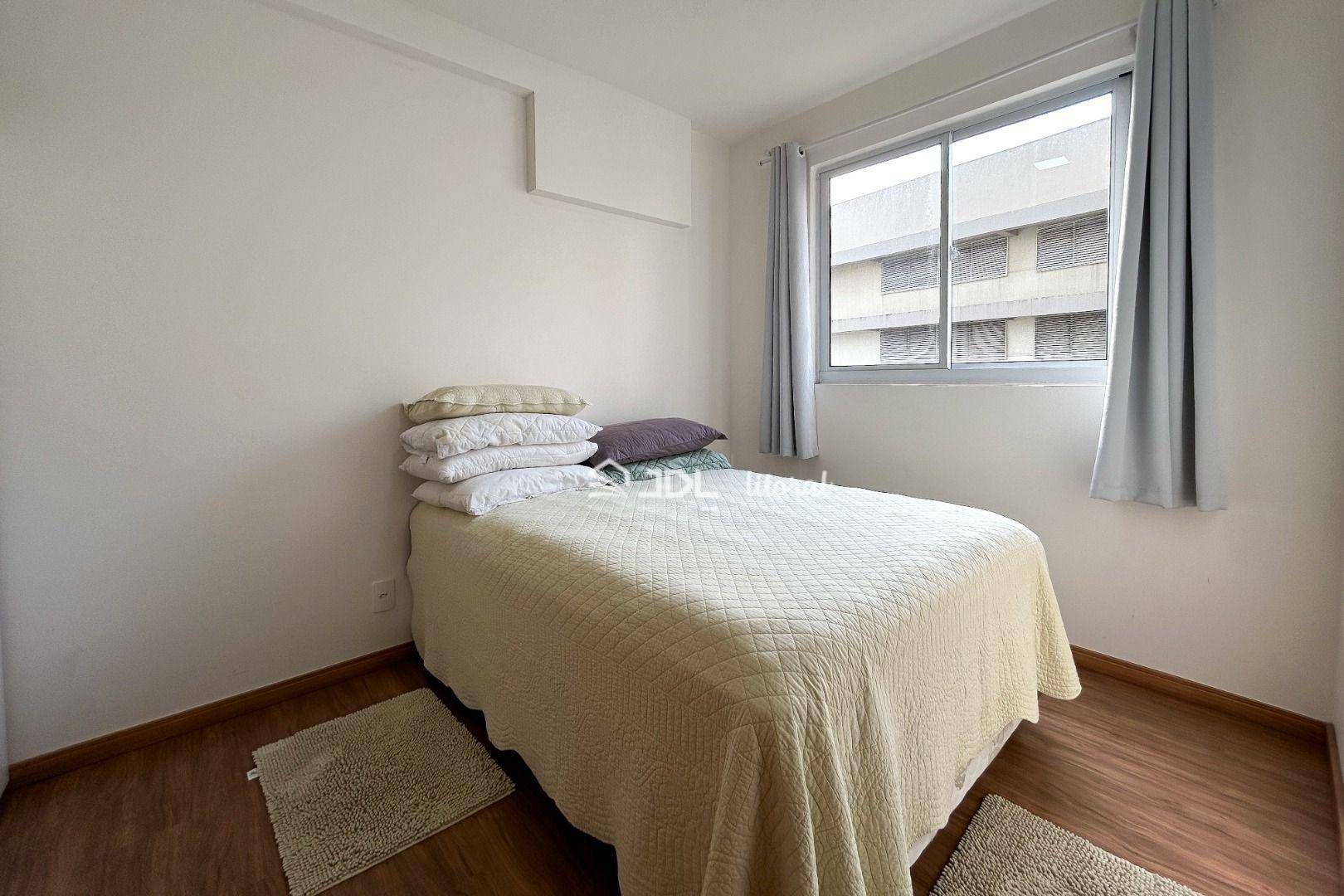 Apartamento à venda com 2 quartos, 77m² - Foto 9