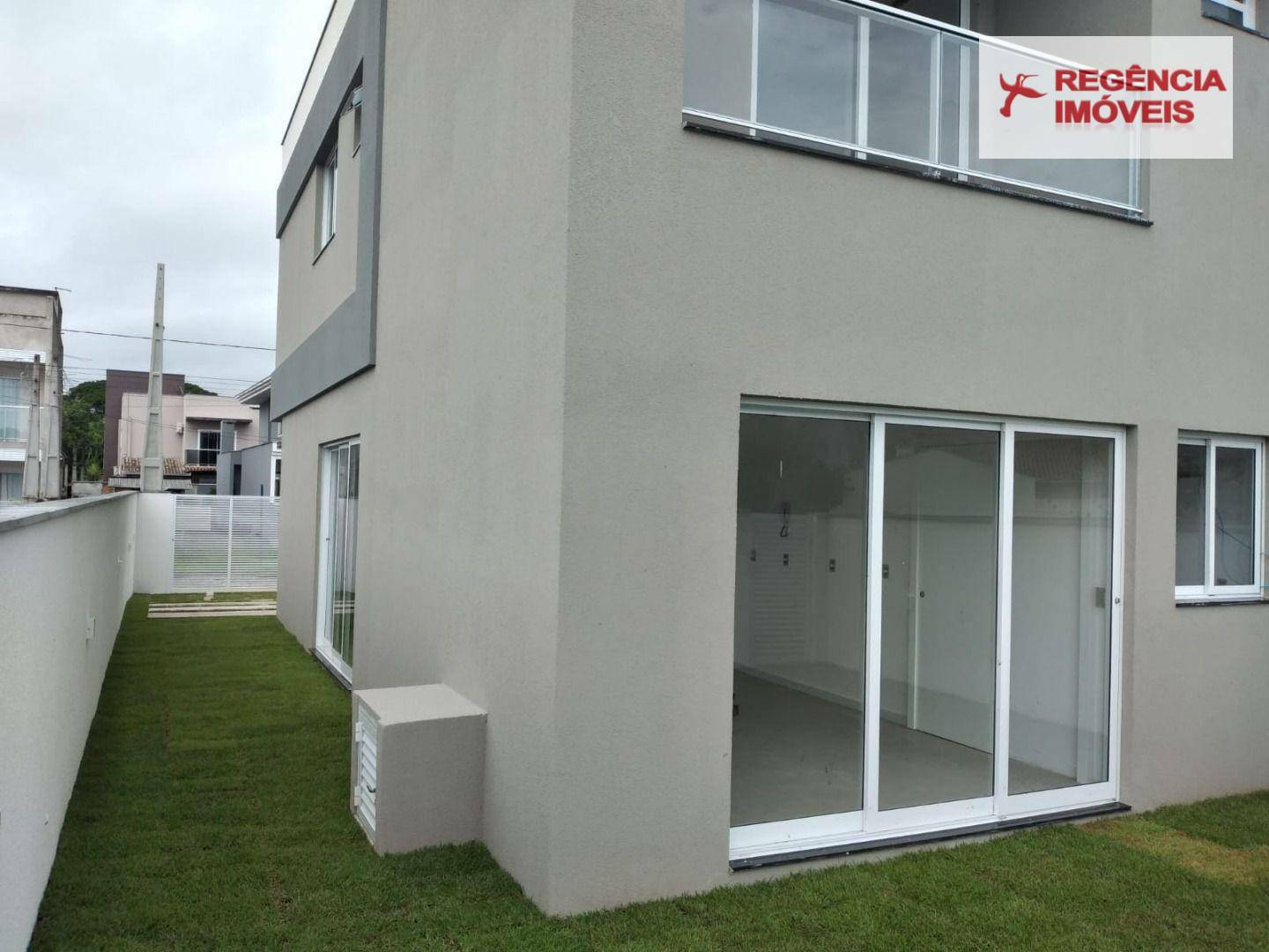 Casa à venda com 3 quartos, 110m² - Foto 3