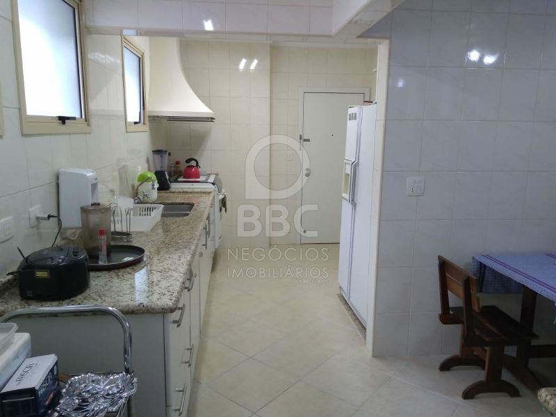 Apartamento à venda com 4 quartos, 157m² - Foto 7