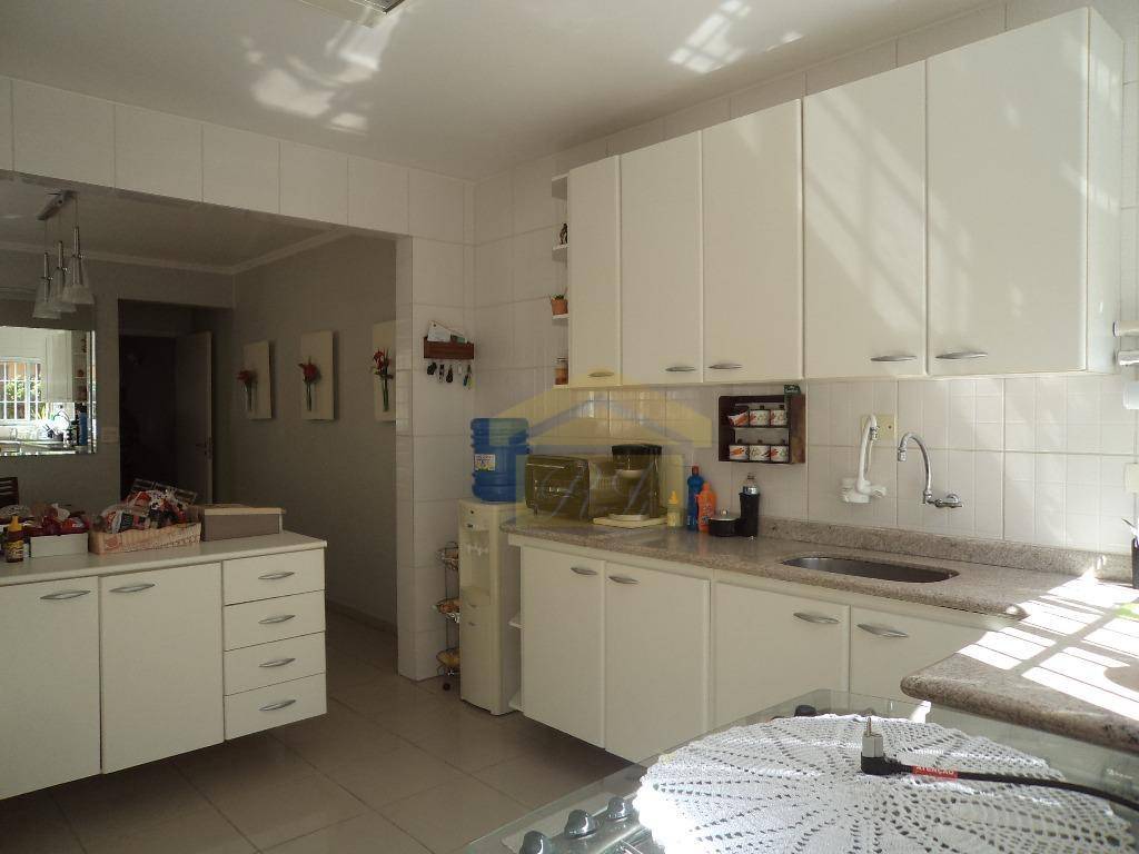 Sobrado à venda com 3 quartos, 150m² - Foto 6