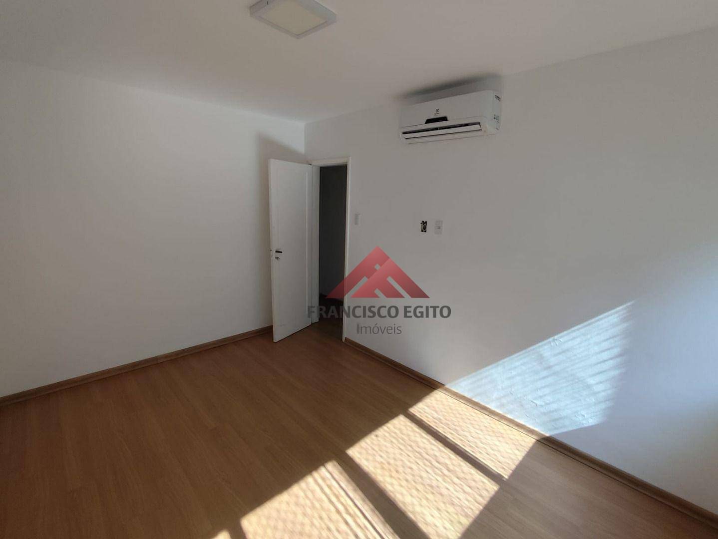 Apartamento à venda com 4 quartos, 110m² - Foto 13