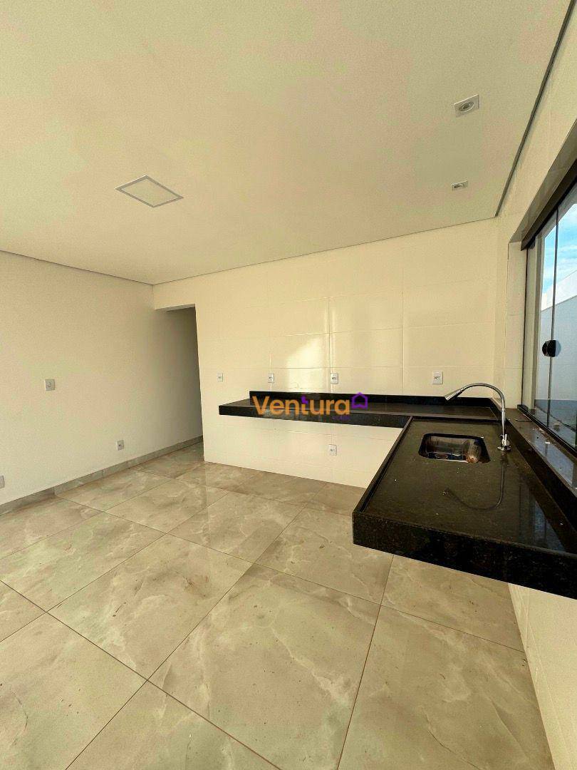 Casa à venda com 3 quartos, 154m² - Foto 16