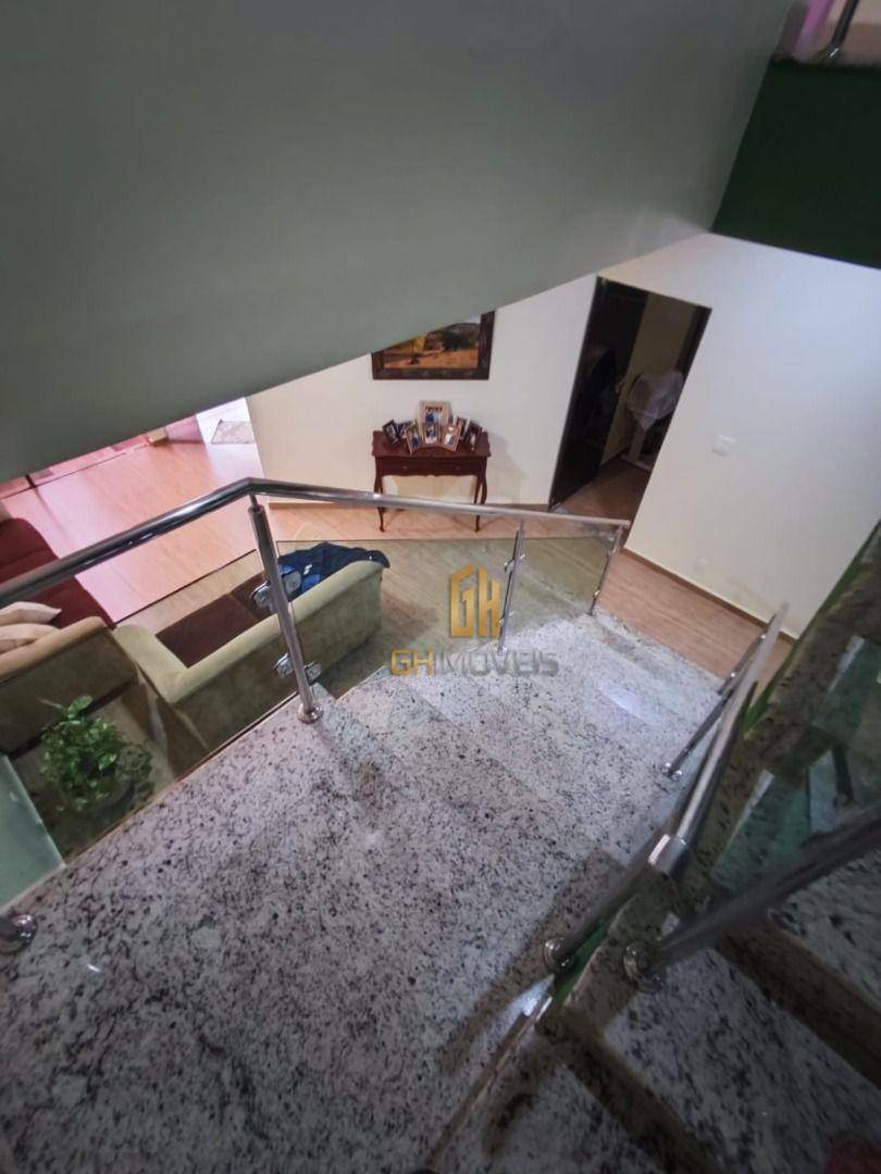 Sobrado à venda com 4 quartos, 240m² - Foto 20