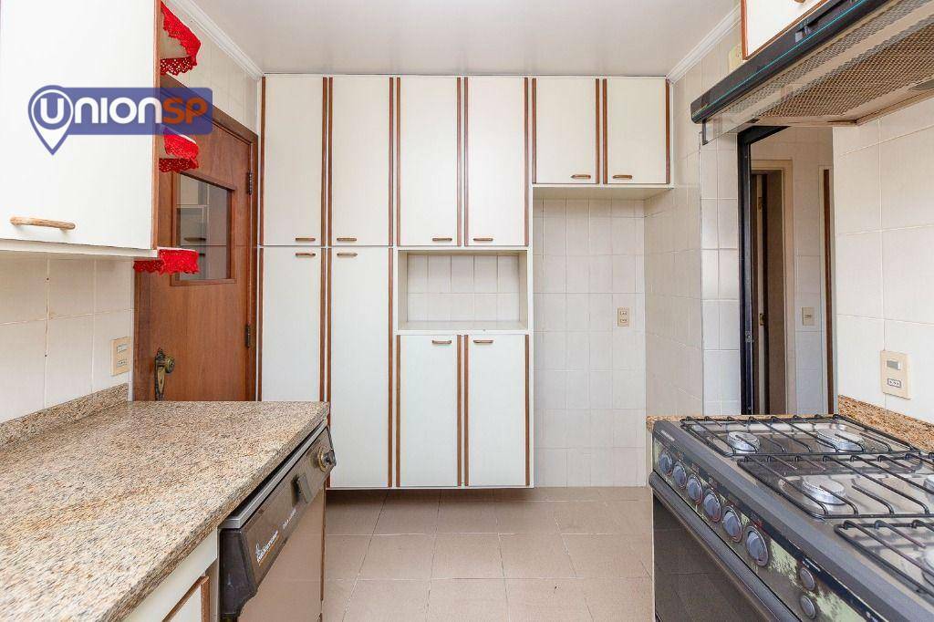 Apartamento à venda com 4 quartos, 204m² - Foto 24