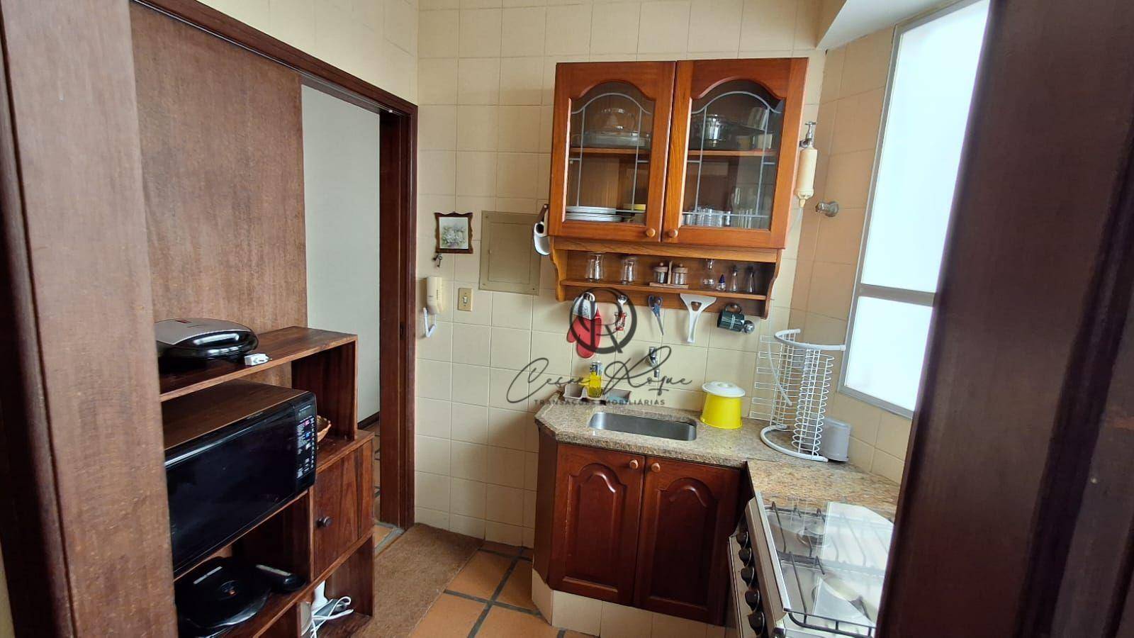 Apartamento à venda com 3 quartos, 140m² - Foto 7