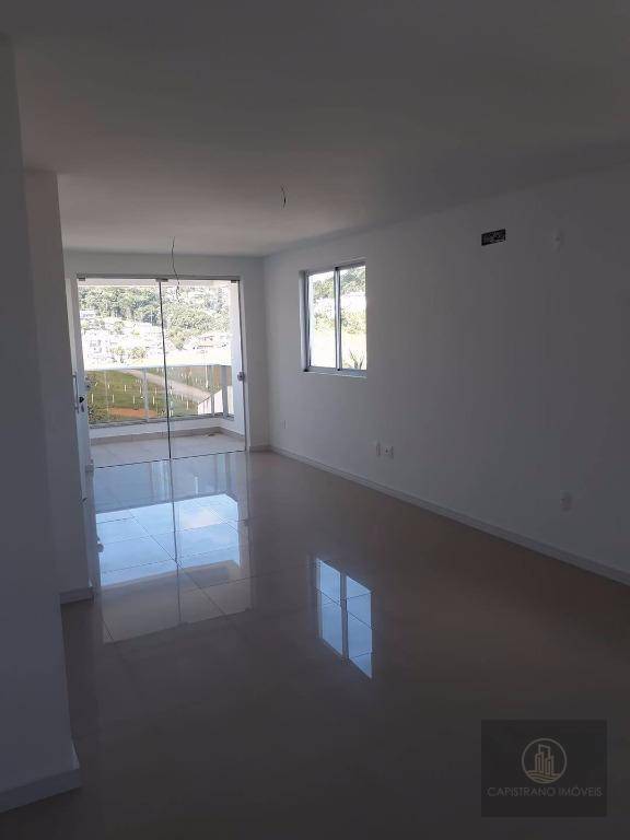 Apartamento à venda com 2 quartos, 80m² - Foto 4