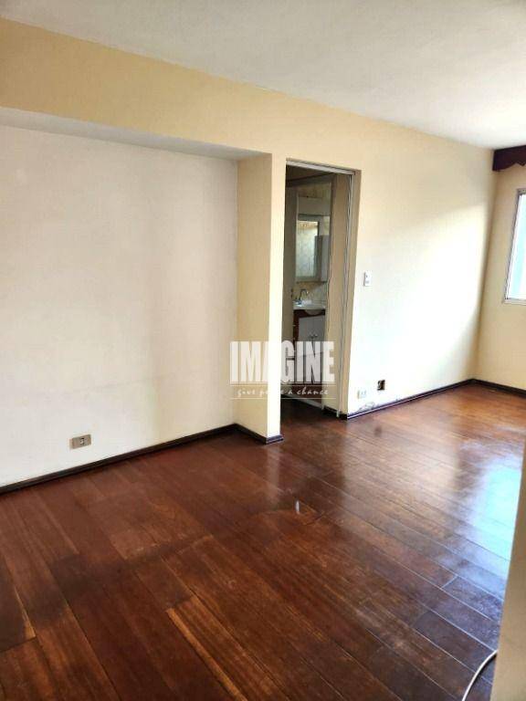 Apartamento à venda com 2 quartos, 60m² - Foto 2