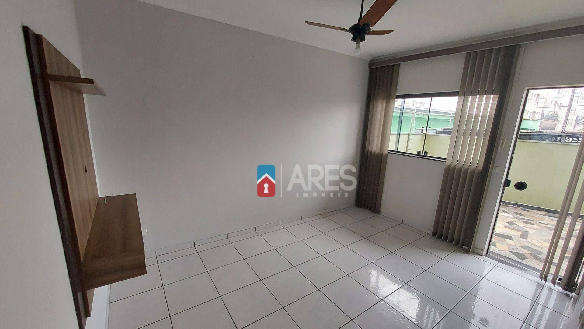 Casa para alugar com 2 quartos, 110m² - Foto 10