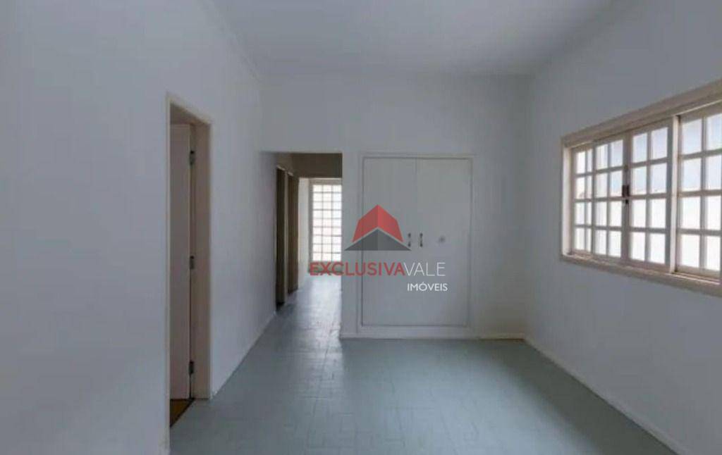Casa à venda com 3 quartos, 300m² - Foto 5