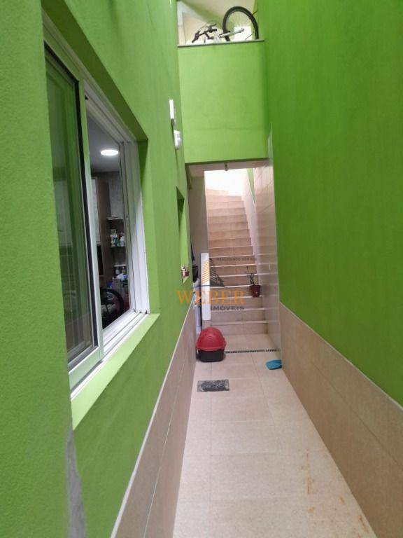 Sobrado à venda com 2 quartos, 253m² - Foto 17