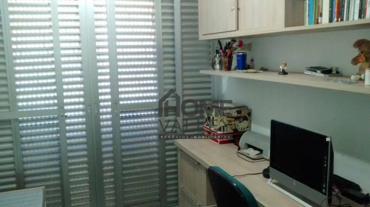 Apartamento à venda com 3 quartos, 90m² - Foto 17