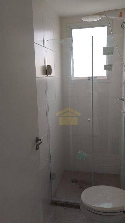 Apartamento à venda com 2 quartos, 42m² - Foto 9