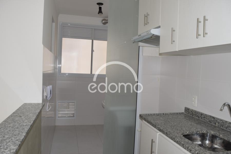 Apartamento para alugar com 3 quartos, 66m² - Foto 5