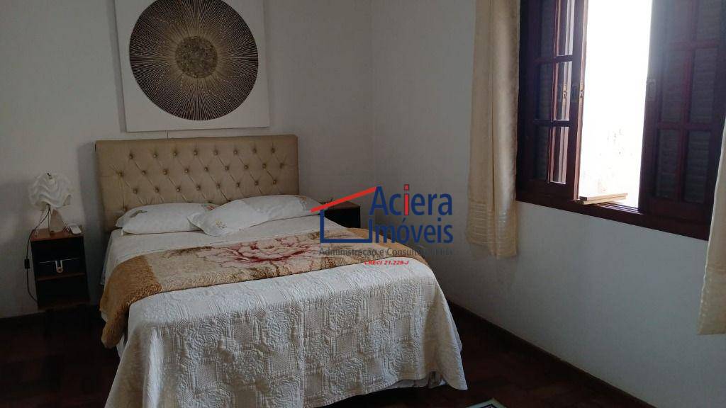 Casa de Condomínio à venda com 3 quartos, 217m² - Foto 11