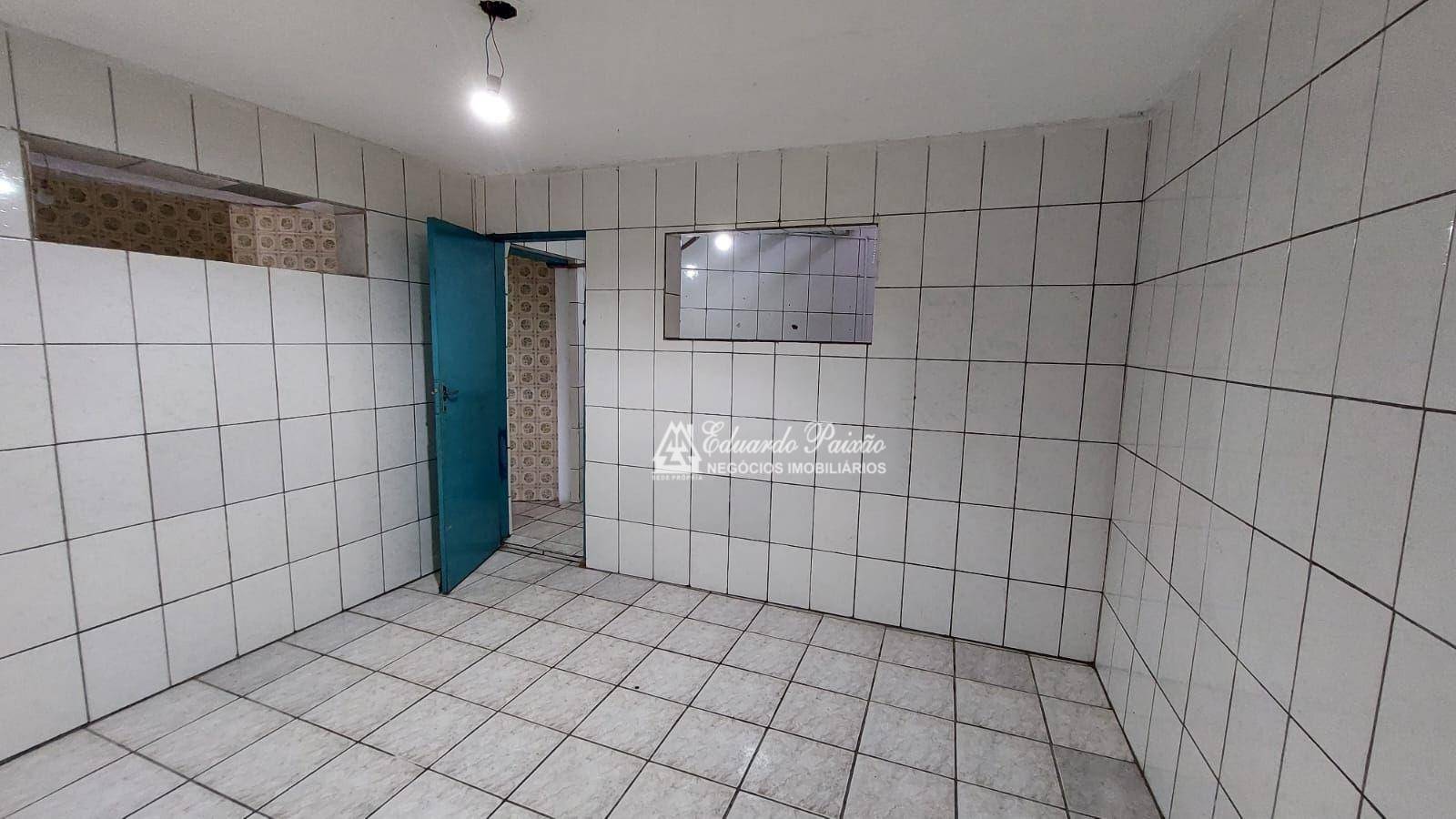 Casa à venda com 2 quartos, 240m² - Foto 17