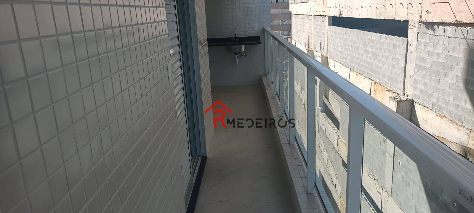 Apartamento à venda com 2 quartos, 85m² - Foto 4