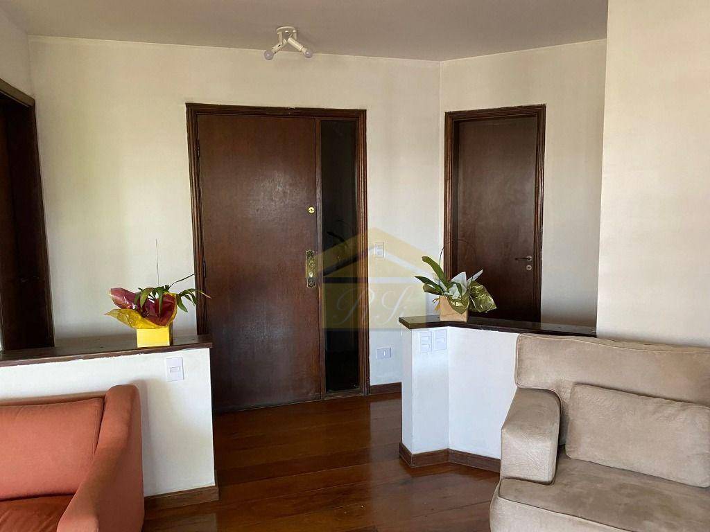 Apartamento à venda com 4 quartos, 209m² - Foto 11