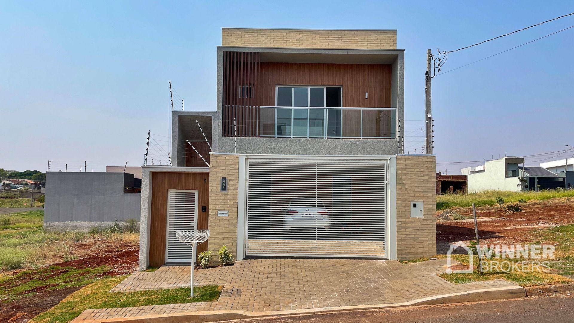 Sobrado à venda com 3 quartos, 190m² - Foto 1