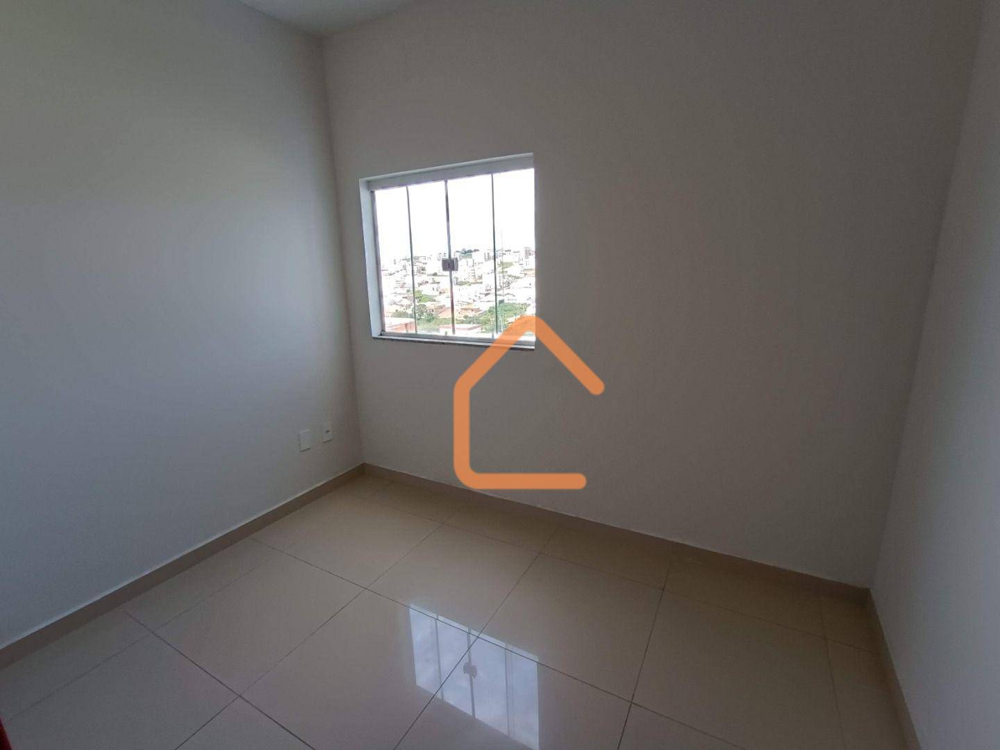 Apartamento para alugar com 2 quartos, 65m² - Foto 10