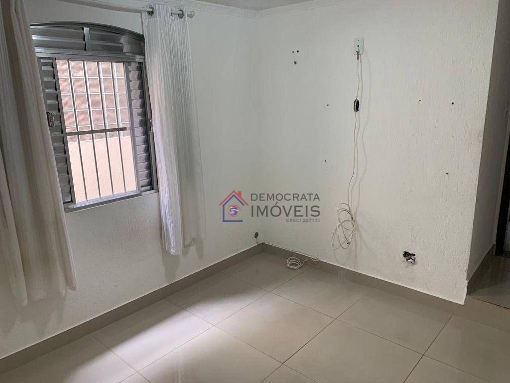 Sobrado à venda com 3 quartos, 220m² - Foto 18