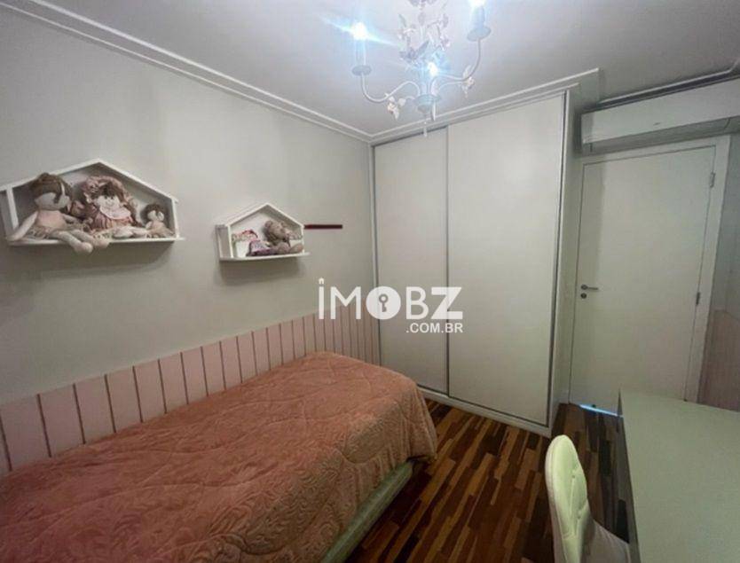 Apartamento à venda com 3 quartos, 142m² - Foto 7