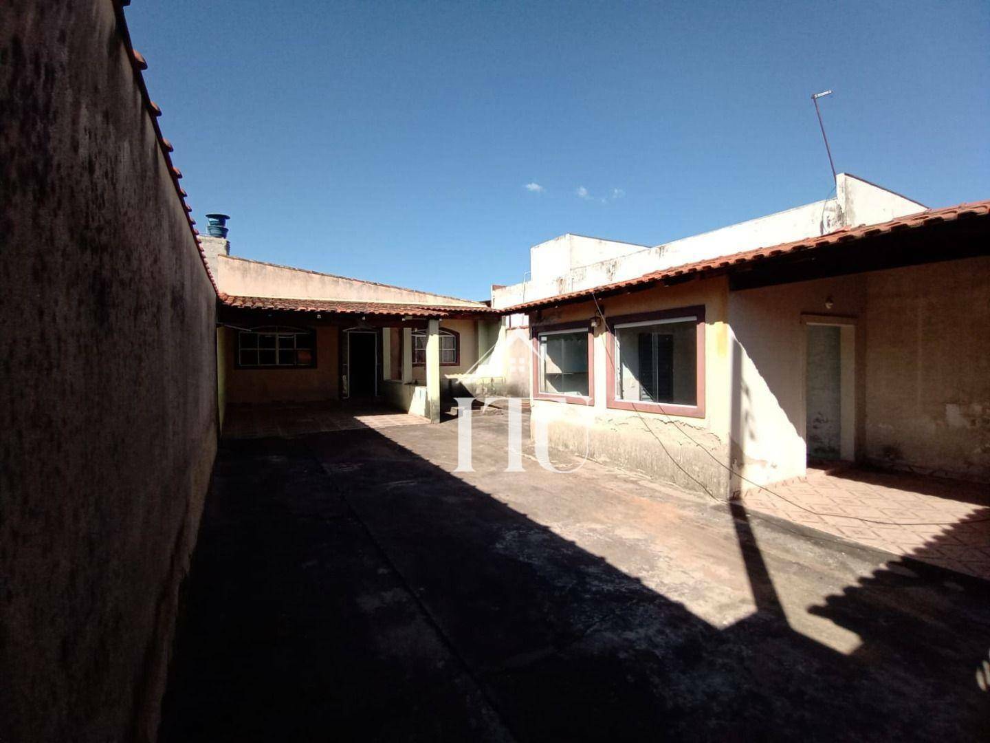 Casa à venda com 3 quartos, 97m² - Foto 7