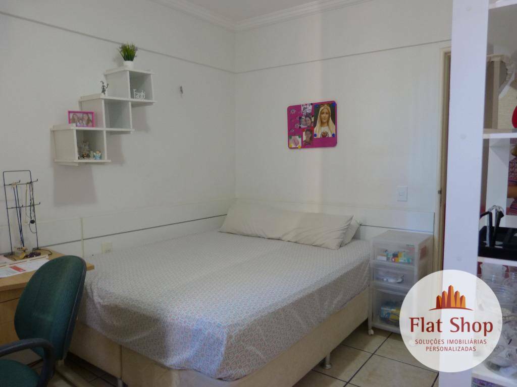 Apartamento à venda com 3 quartos, 135m² - Foto 22