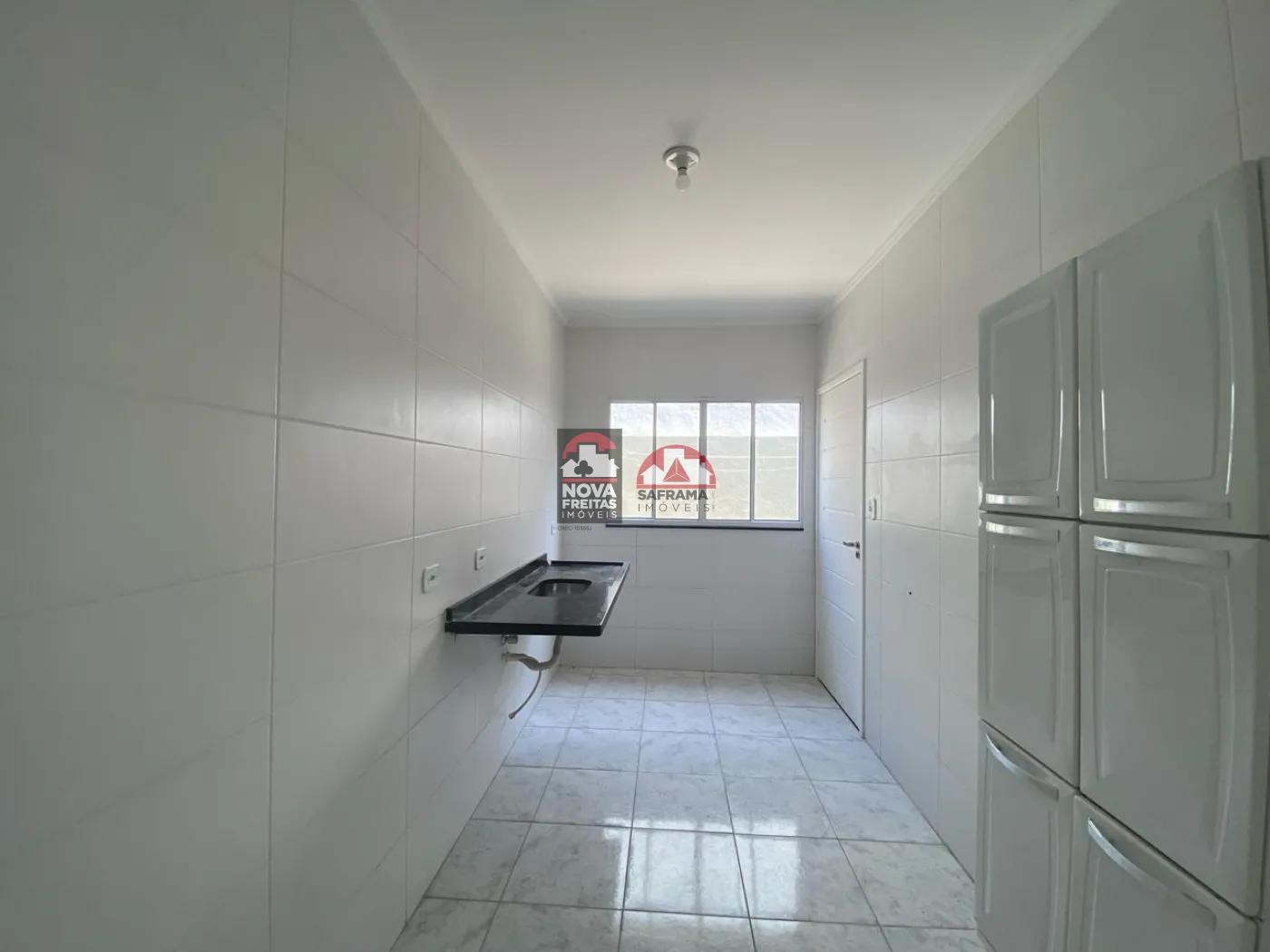 Sobrado à venda com 2 quartos, 74m² - Foto 4