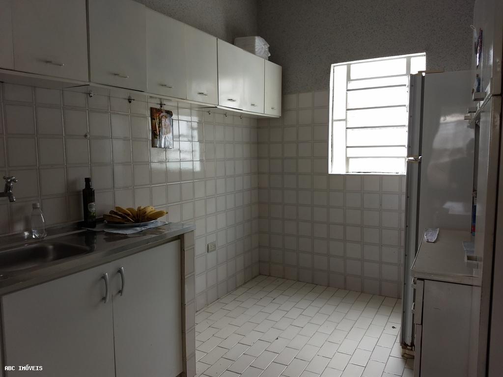 Casa à venda com 4 quartos, 350m² - Foto 14