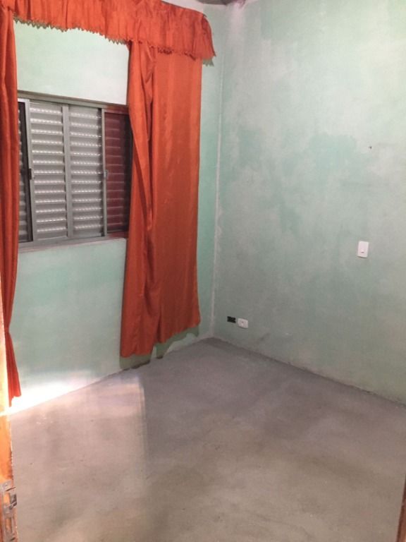 Casa à venda com 4 quartos, 180m² - Foto 18