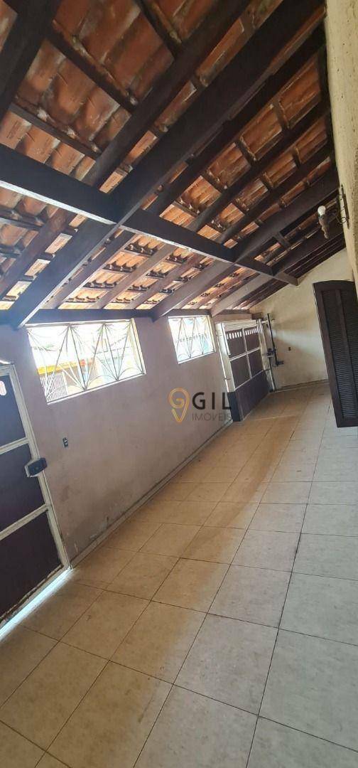 Sobrado à venda com 8 quartos, 330m² - Foto 7