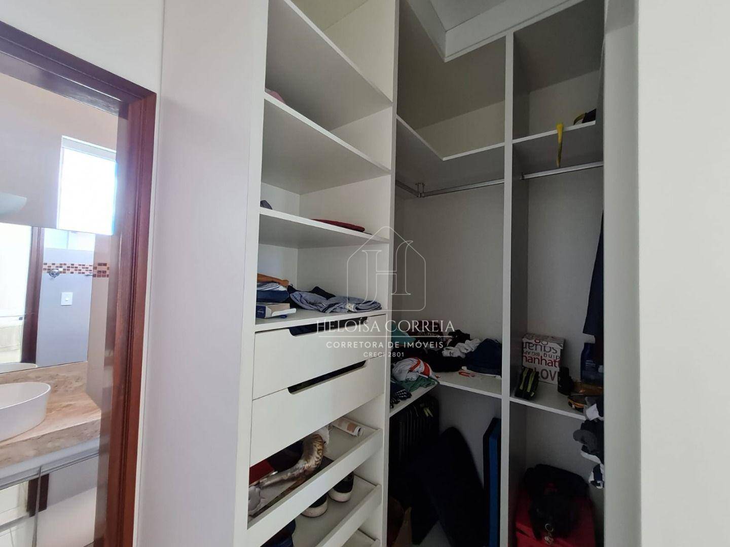 Casa à venda com 4 quartos, 290m² - Foto 18