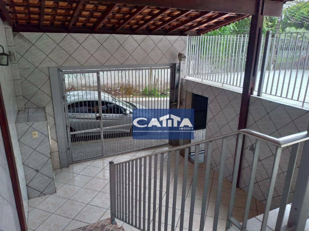 Casa à venda e aluguel com 3 quartos, 200m² - Foto 31