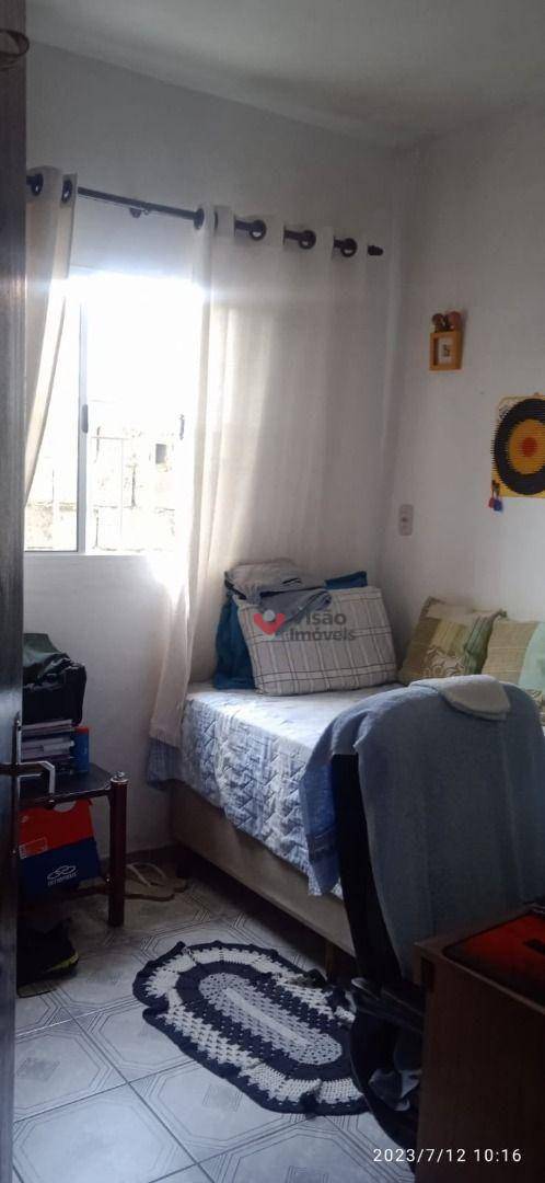 Casa à venda com 4 quartos, 180m² - Foto 13