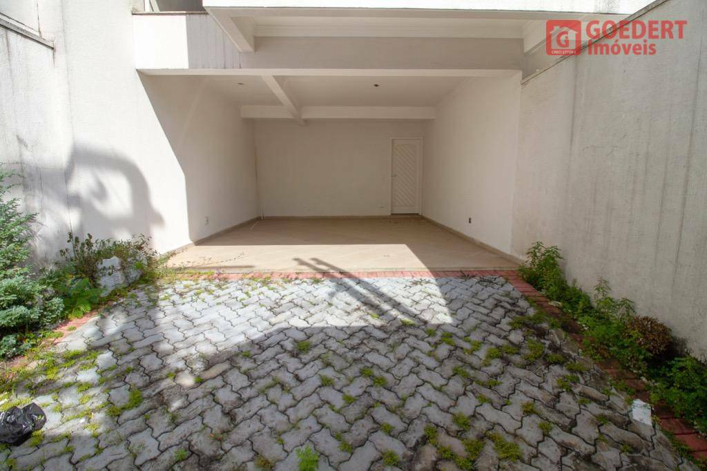 Sobrado à venda com 4 quartos, 190m² - Foto 3