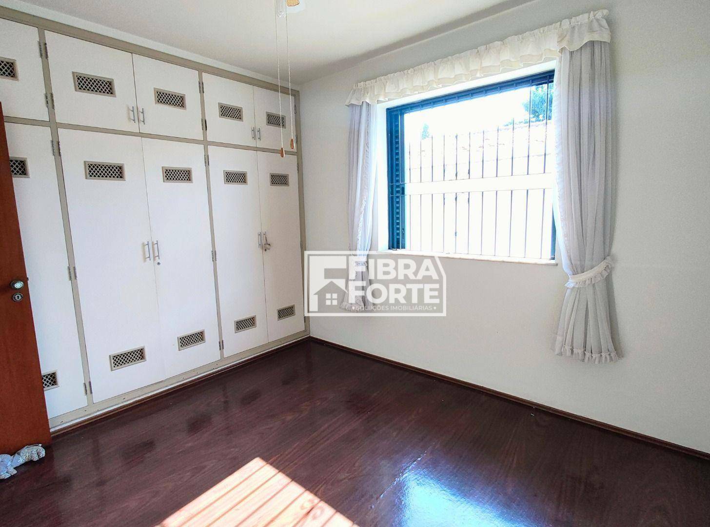 Casa à venda com 4 quartos, 262m² - Foto 22