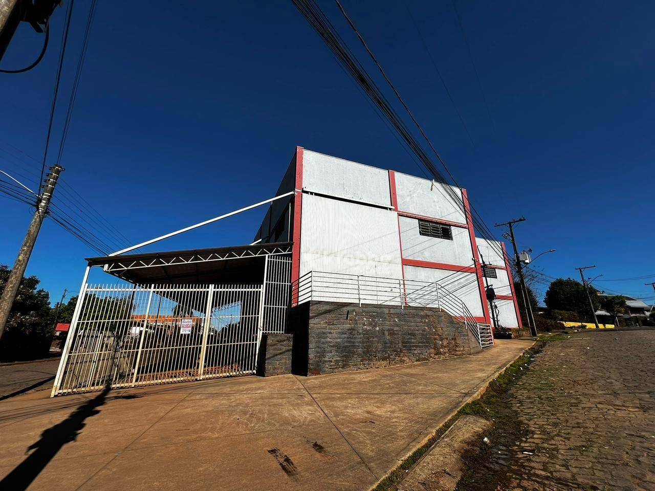 Depósito-Galpão-Armazém para alugar, 400m² - Foto 1