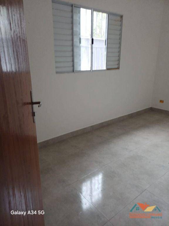 Casa à venda com 2 quartos, 64m² - Foto 10