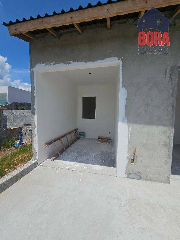 Casa à venda com 3 quartos, 95m² - Foto 2