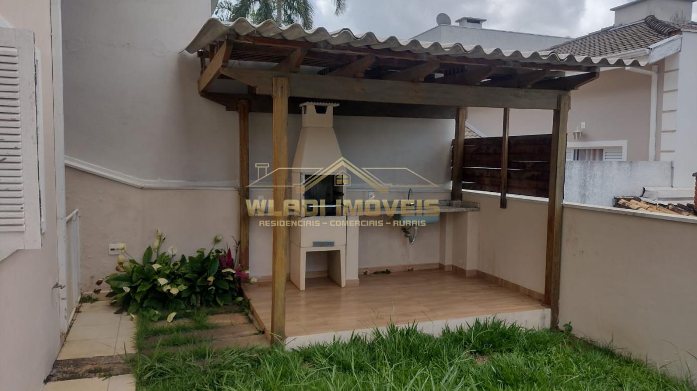 Casa de Condomínio à venda com 3 quartos, 300m² - Foto 23