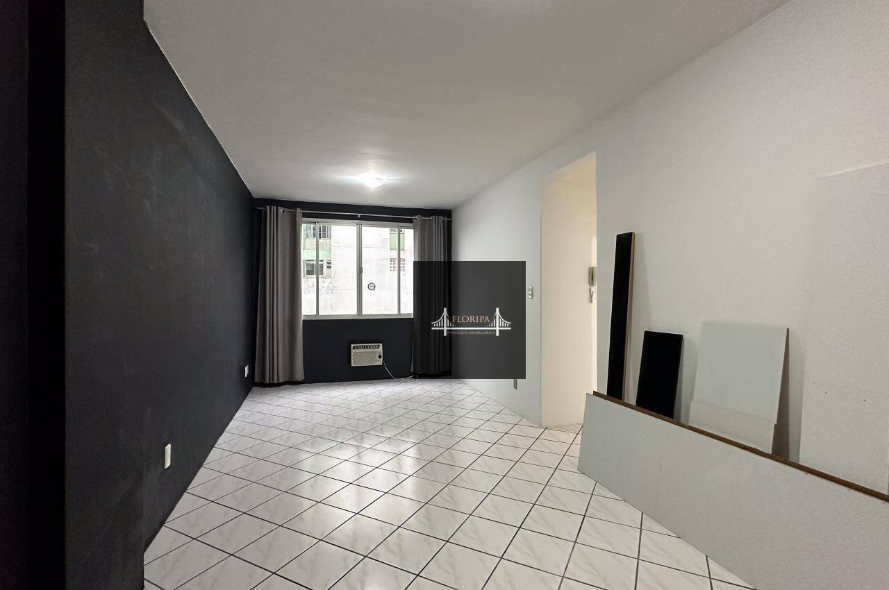 Apartamento à venda com 2 quartos, 66m² - Foto 10