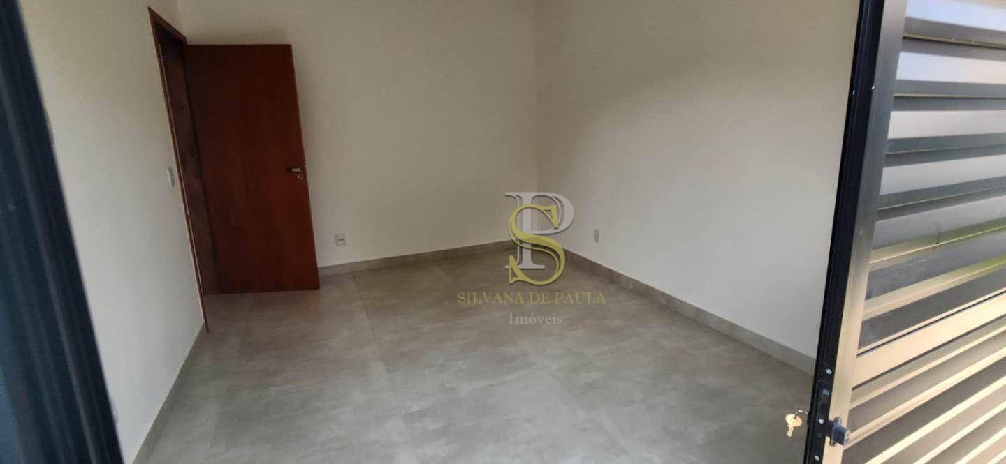 Casa para alugar com 3 quartos, 120m² - Foto 11