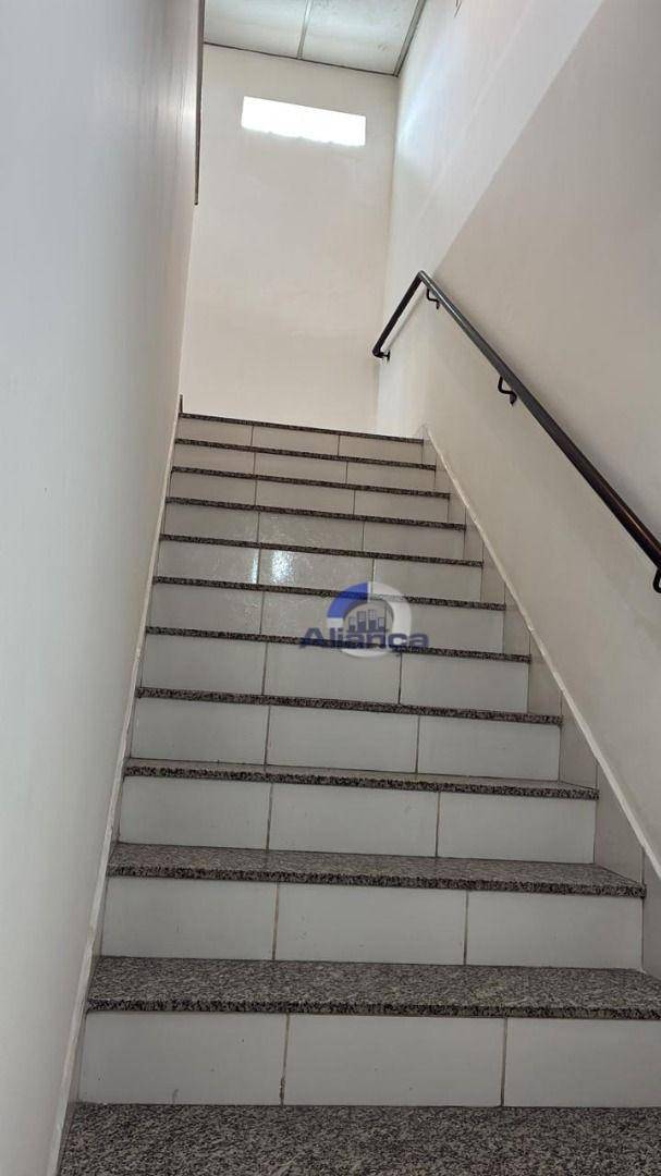 Depósito-Galpão, 240 m² - Foto 9