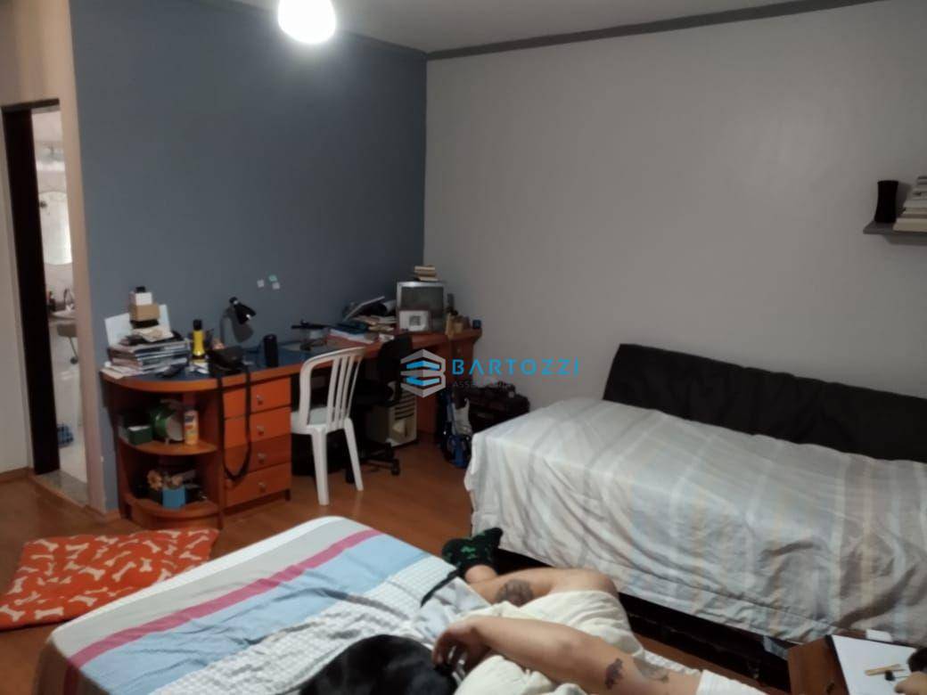 Sobrado à venda com 3 quartos, 198m² - Foto 11