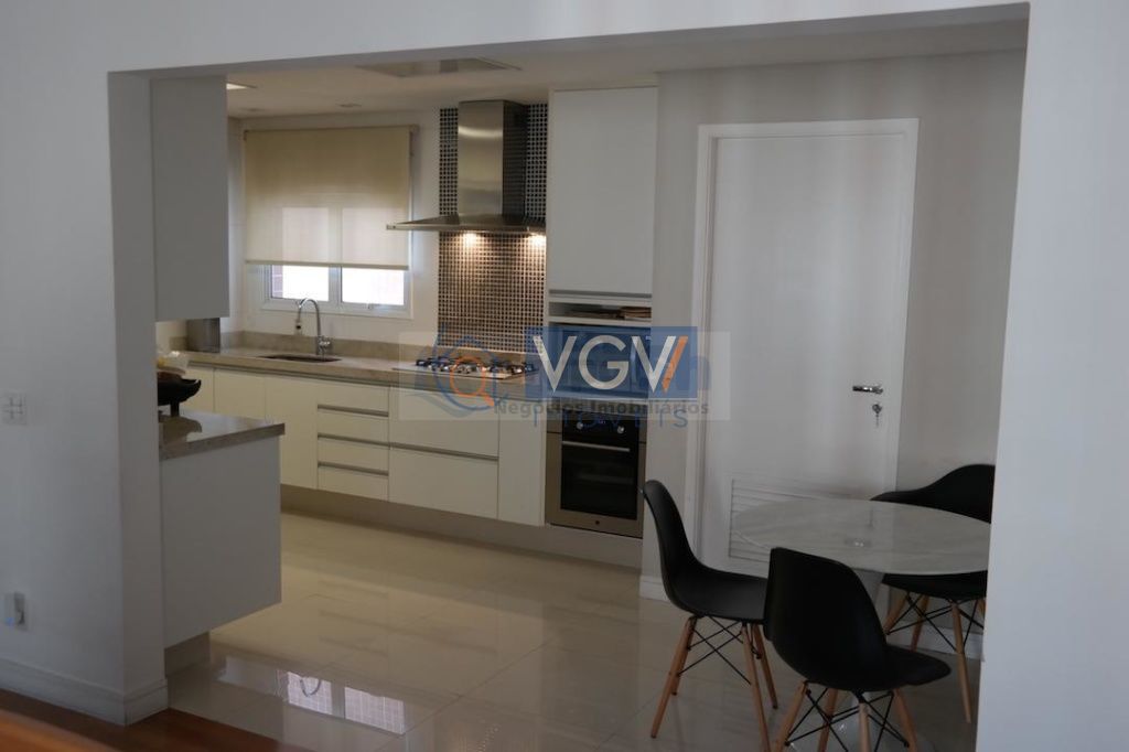 Apartamento à venda com 3 quartos, 136m² - Foto 1