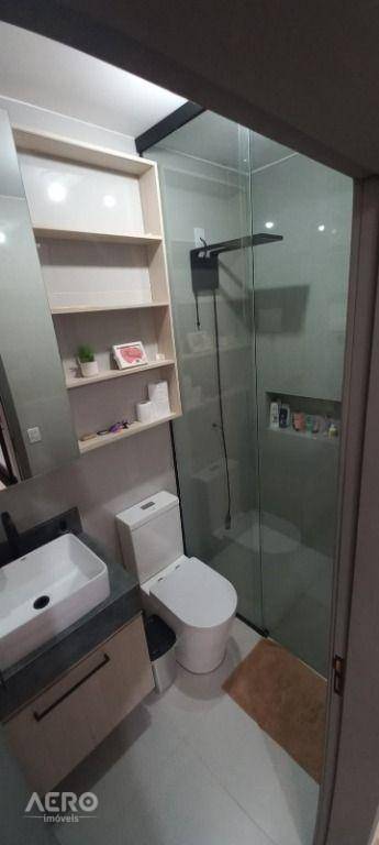 Casa à venda com 2 quartos, 51m² - Foto 8