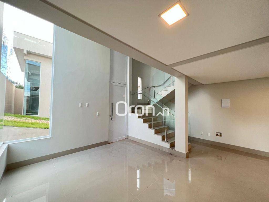 Sobrado à venda com 3 quartos, 125m² - Foto 2