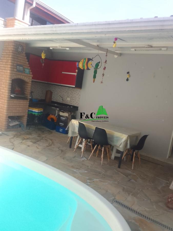 Casa à venda com 4 quartos, 150m² - Foto 15