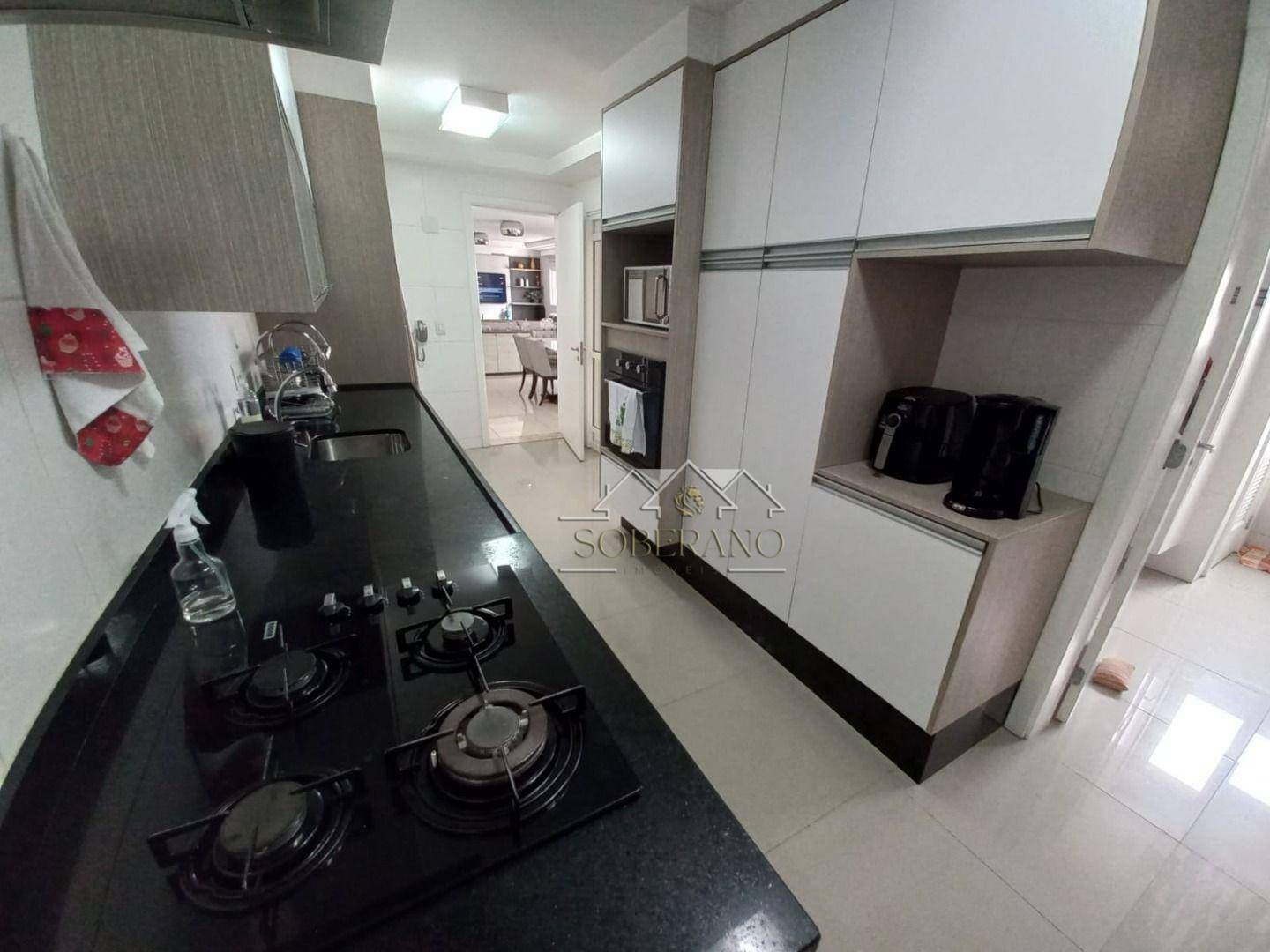 Apartamento à venda com 3 quartos, 177m² - Foto 17