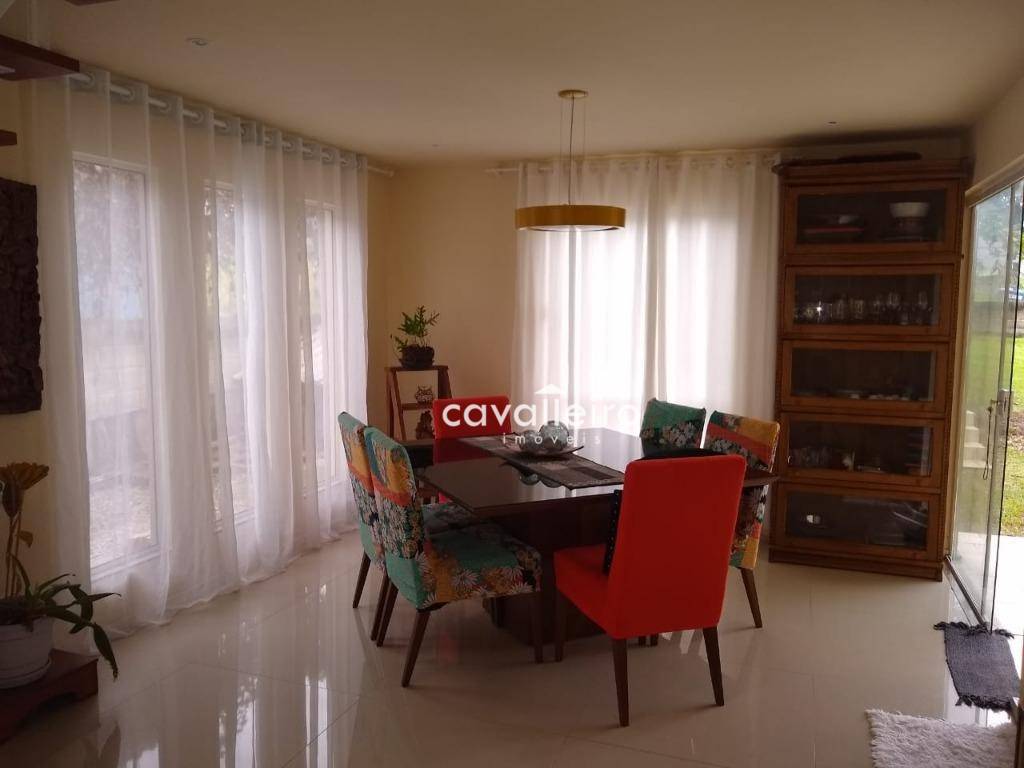 Casa de Condomínio à venda com 4 quartos, 240m² - Foto 14